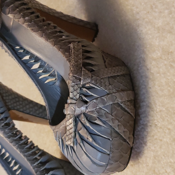 DIOR size 8 1/2 color gray leather and snake skin leather with straps 100% AUTHE - Picture 4 of 8